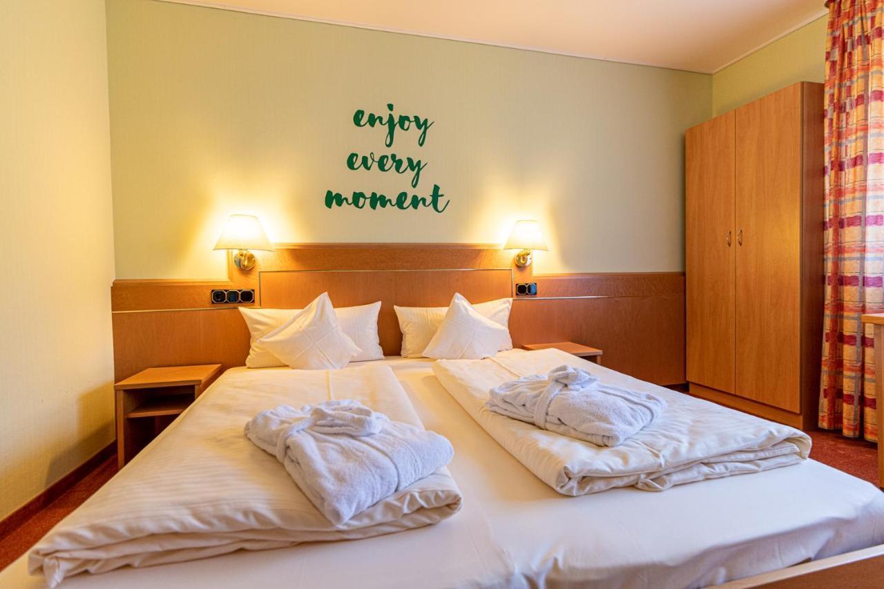 Kishotel Am Kurpark Bad Soden-Salmünster Eksteriør billede