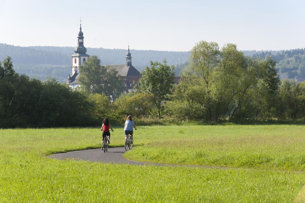 Kishotel Am Kurpark Bad Soden-Salmünster Eksteriør billede